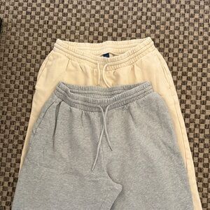 Women’s Old Navy sweatpants